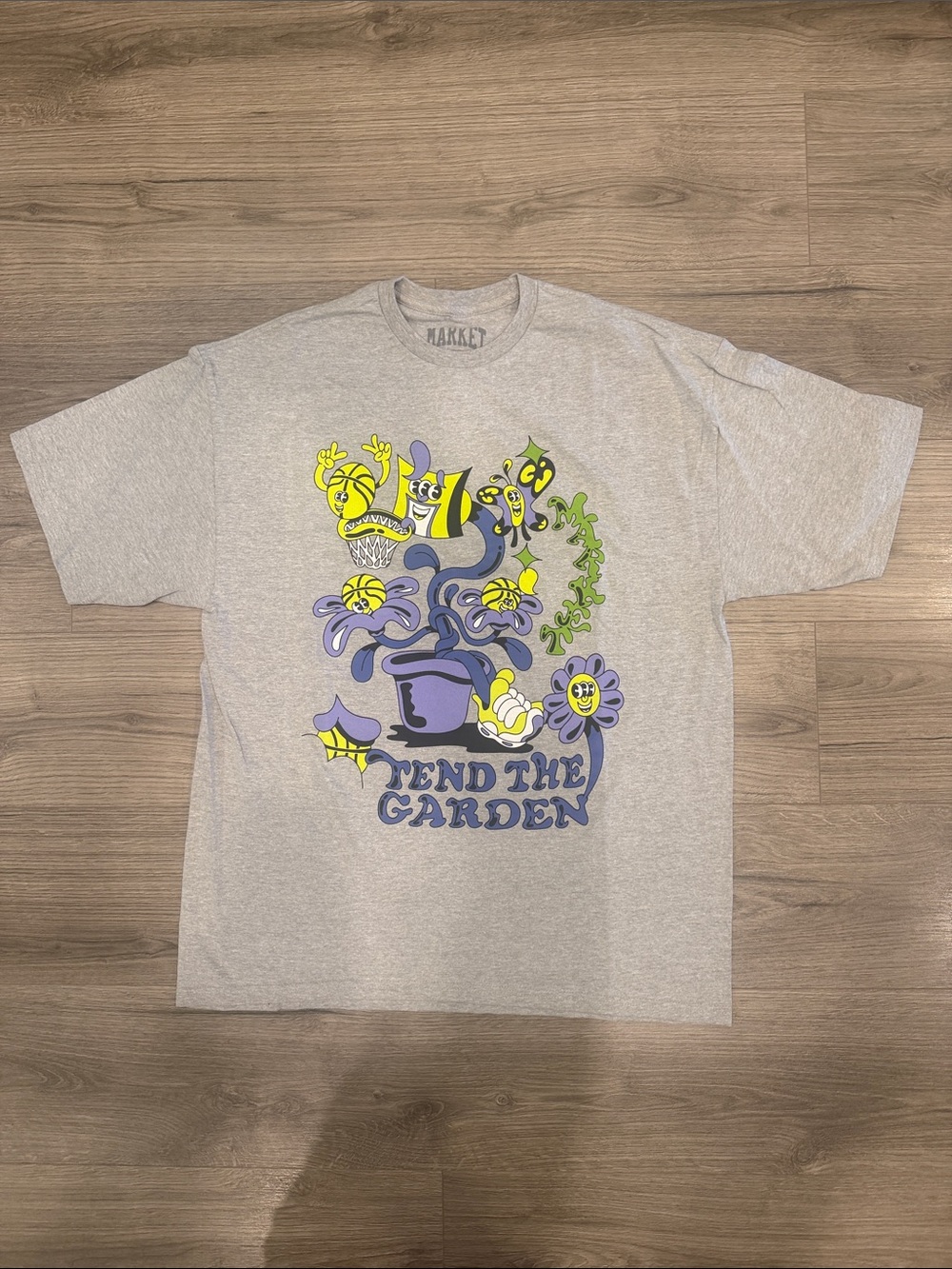 Chinatown Market Studios Tend The Garden Tee Men’s Size Extra Large